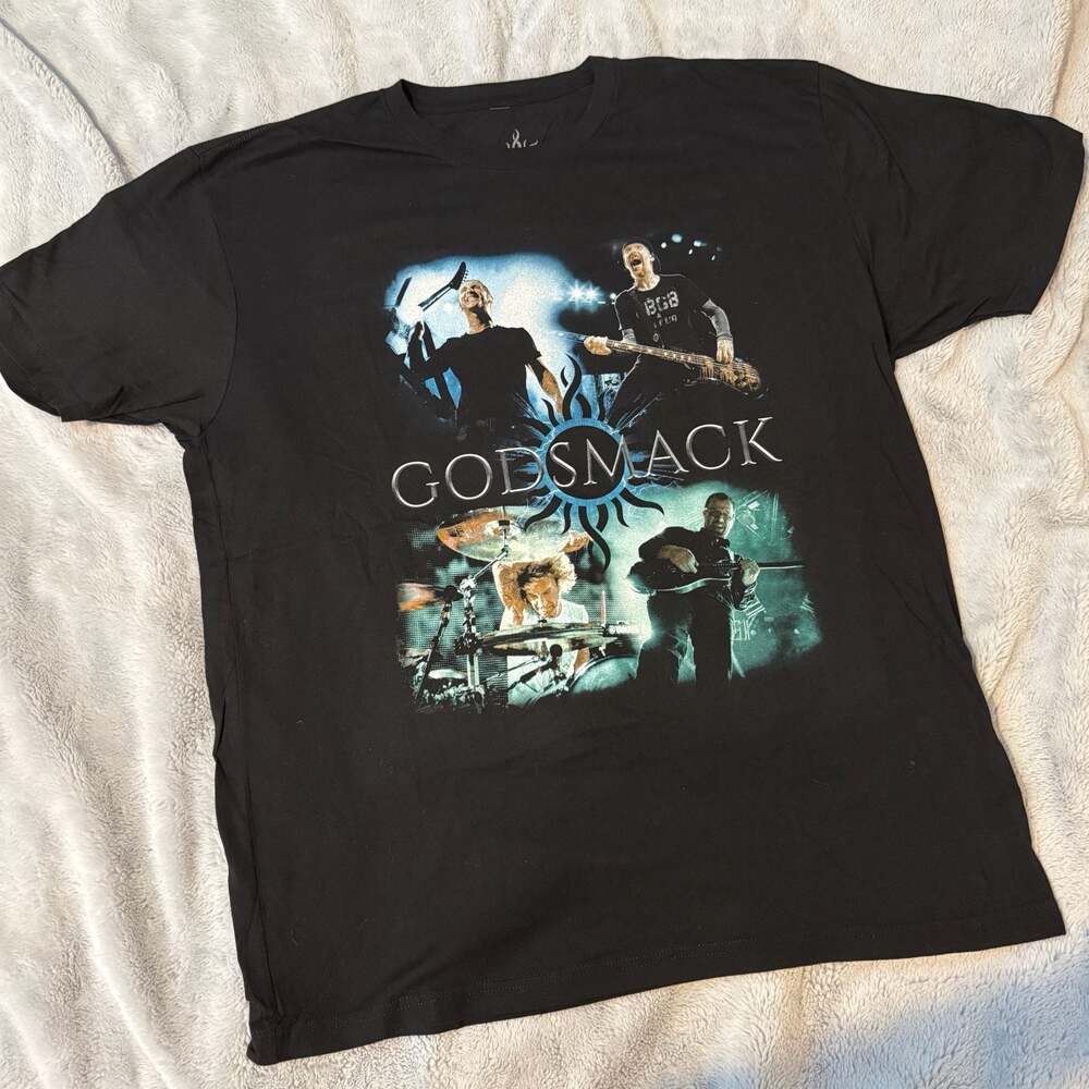Godsmack When Legends Rise 2019 World Tour Graphic T-Shirt